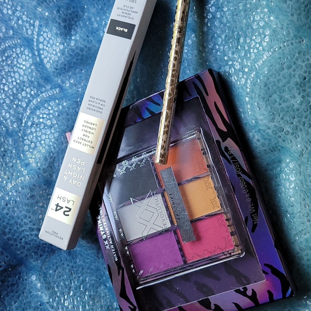 Makeup Revolution strike liners ,red lip liner day night white black eyeliner